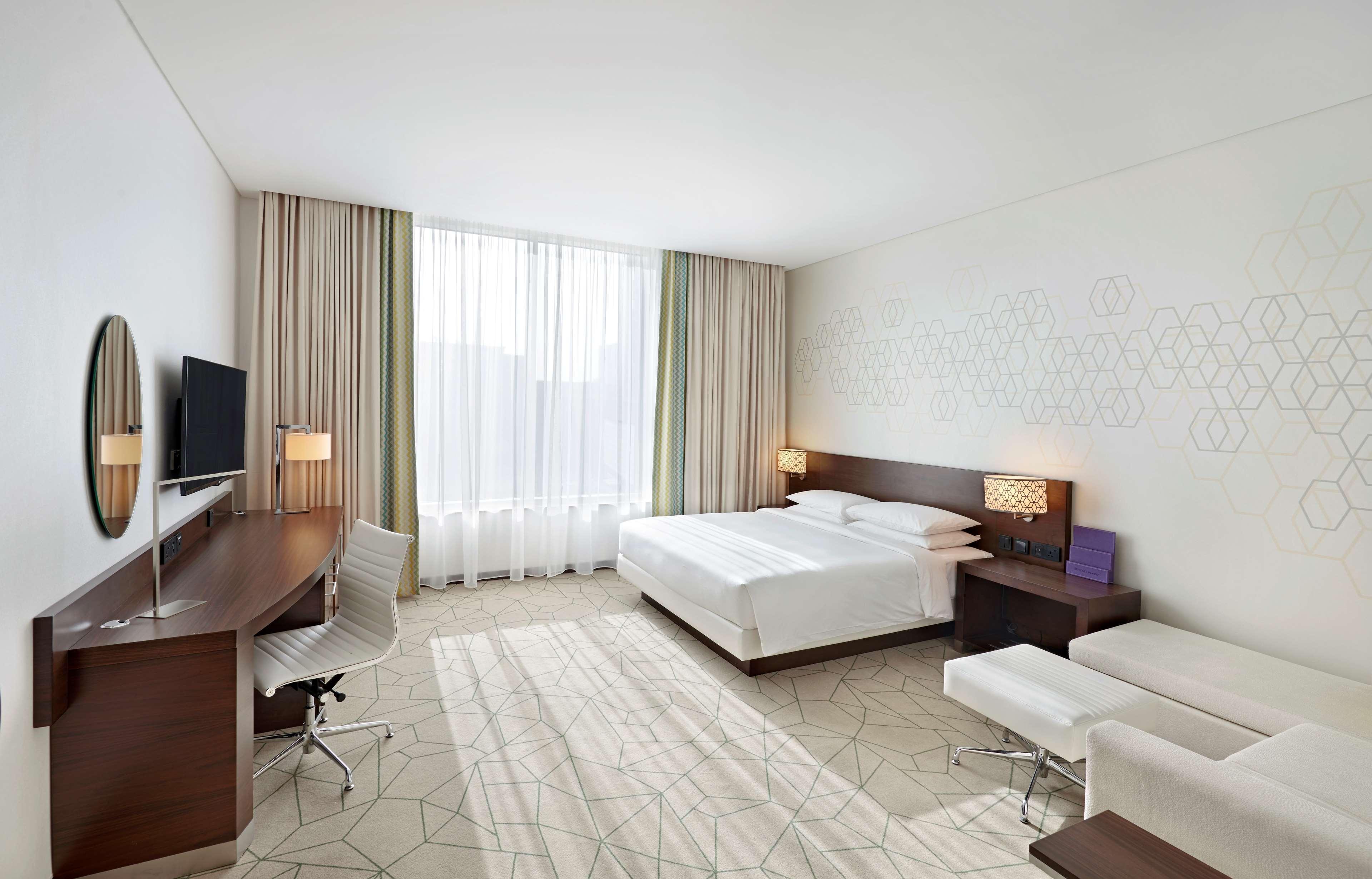 Hyatt Place Dubai Baniyas Square Exterior foto