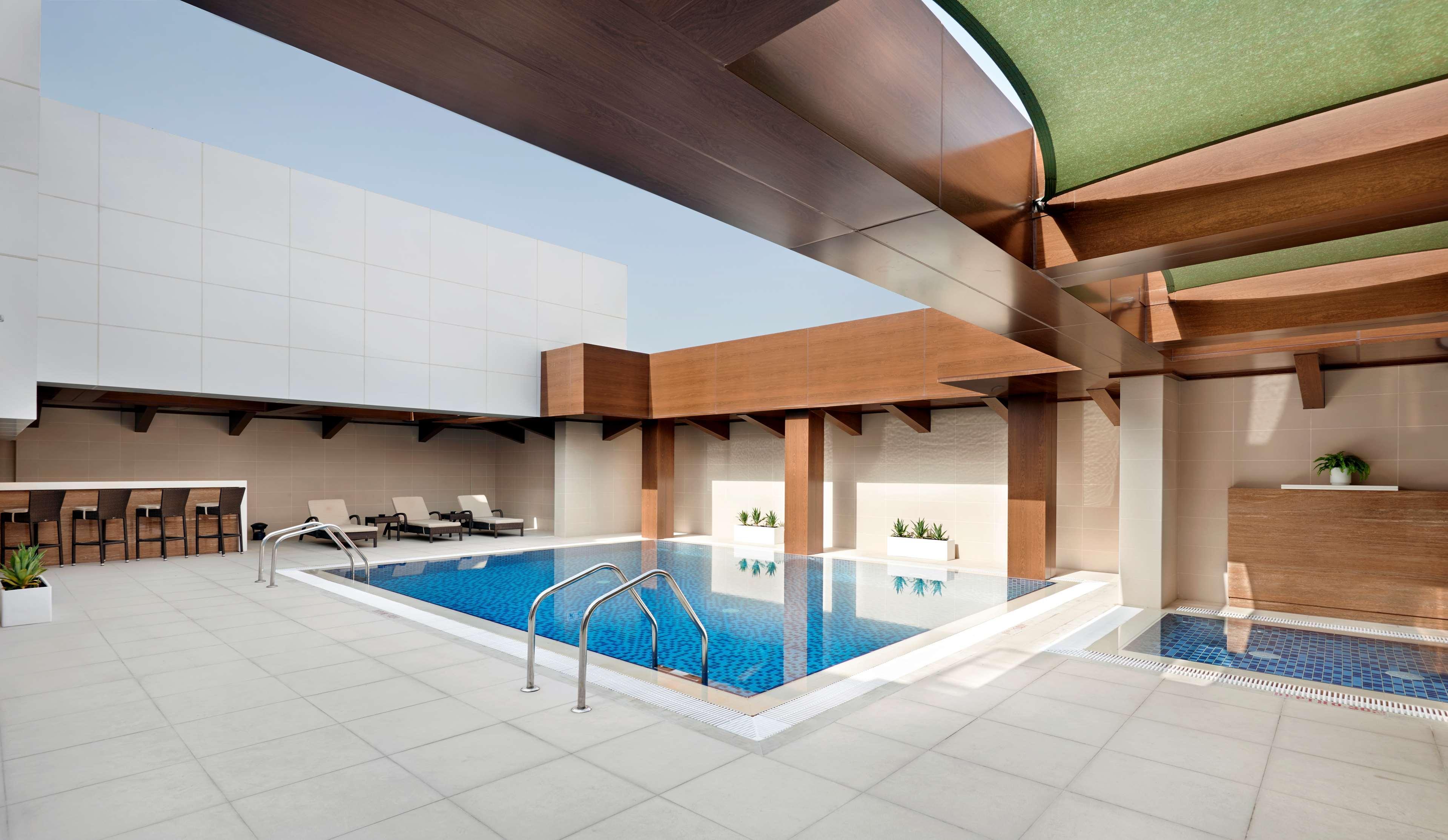 Hyatt Place Dubai Baniyas Square Exterior foto