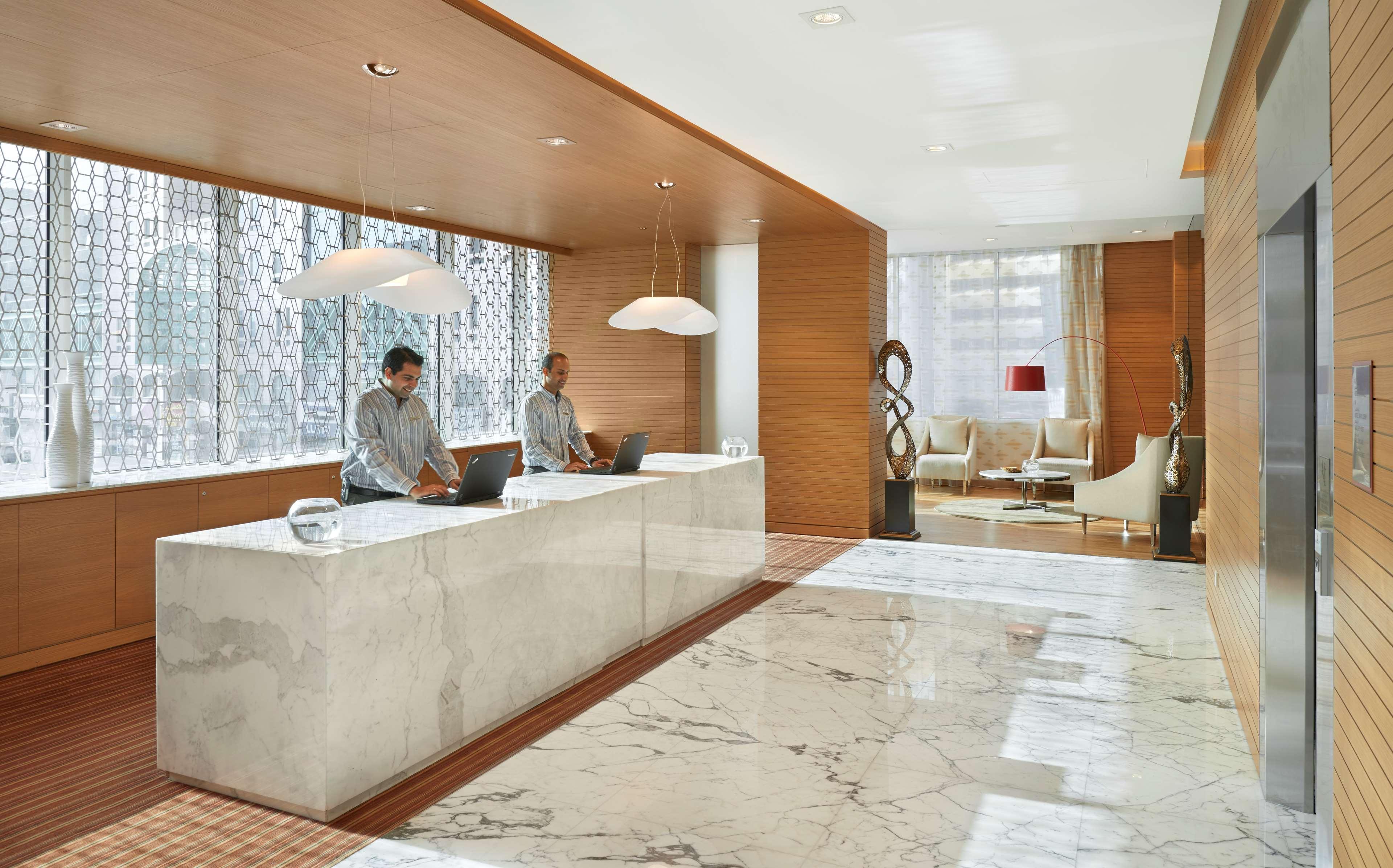 Hyatt Place Dubai Baniyas Square Exterior foto