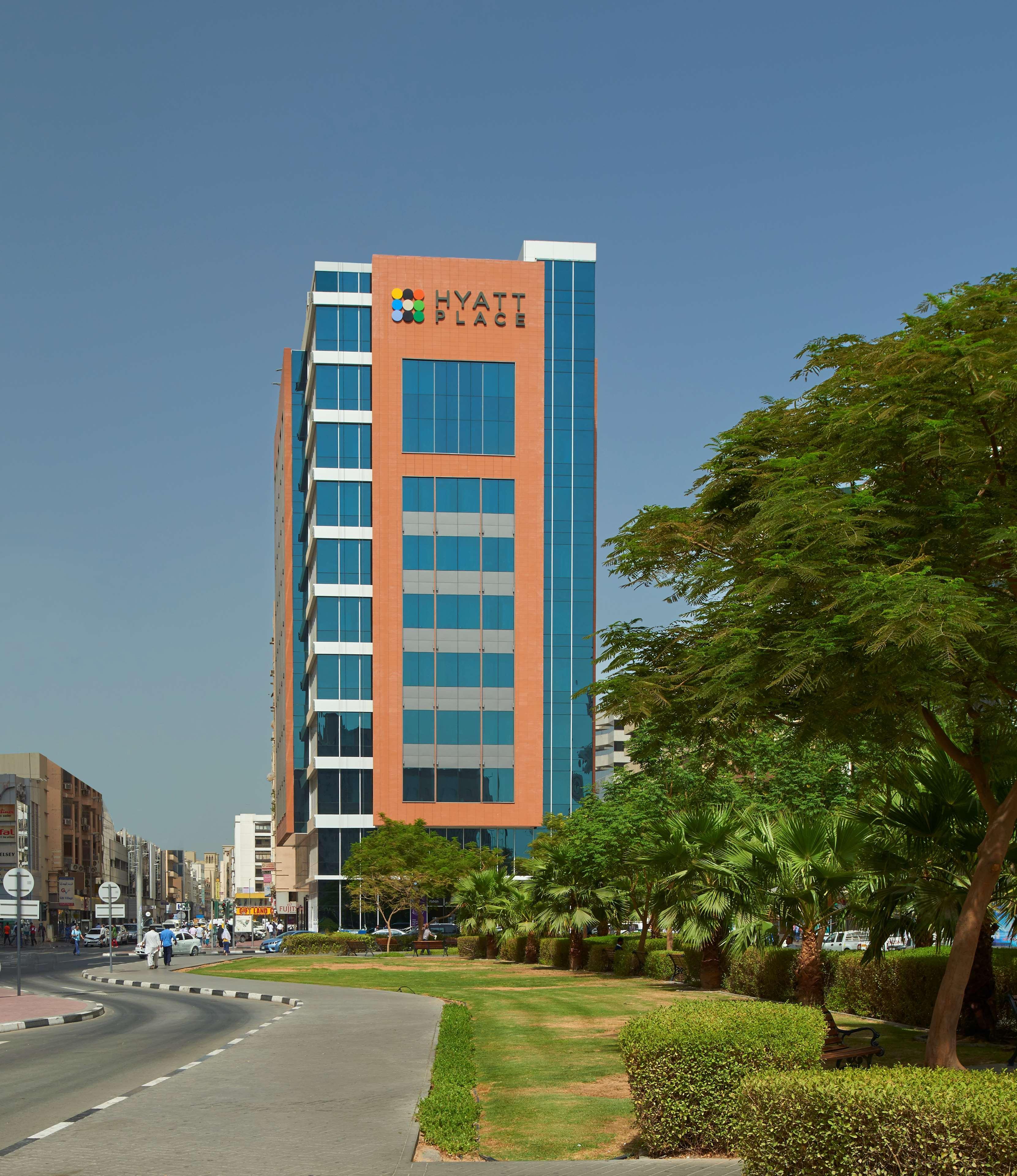 Hyatt Place Dubai Baniyas Square Exterior foto