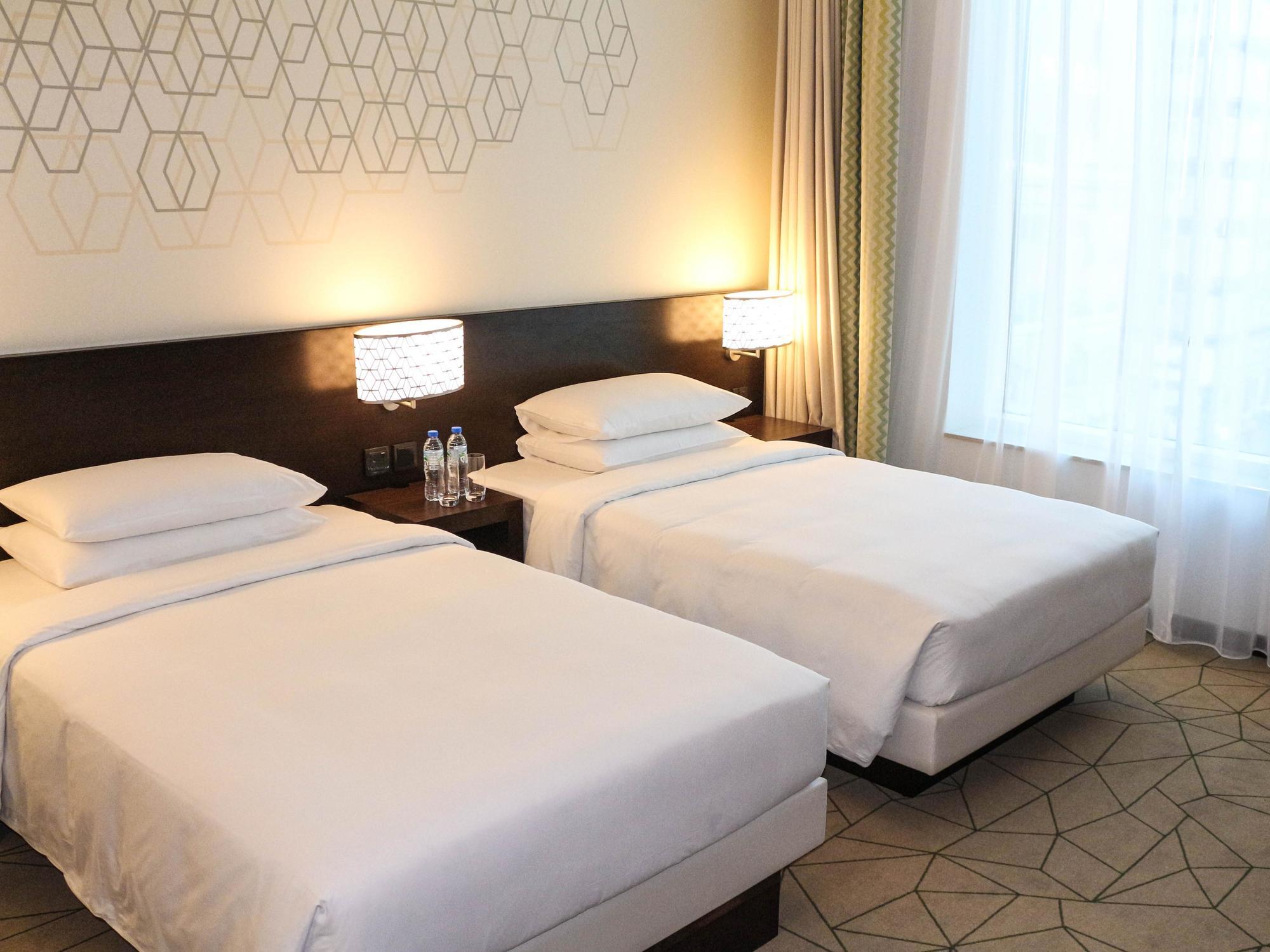 Hyatt Place Dubai Baniyas Square Exterior foto