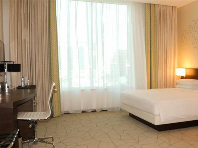 Hyatt Place Dubai Baniyas Square Exterior foto